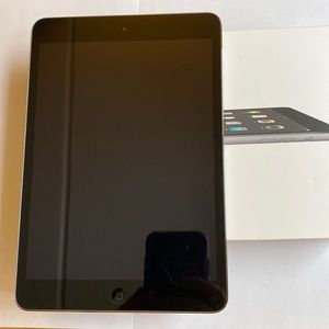 iPad Mini 2 with Retina Display, used, in very good condition